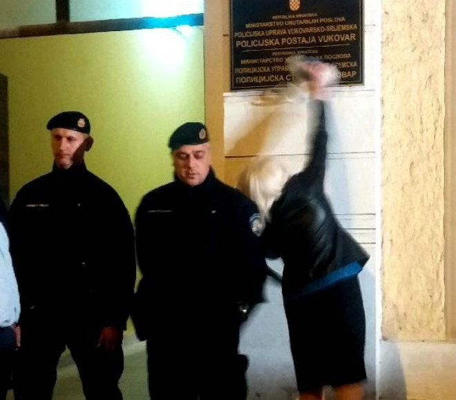 ZORICA-GREGURIĆ-PLOĆA.-ĆIRILICA1