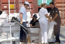 Kontejner oružja je bio poslan u imigrantski logor kao dio humantirane pomoći