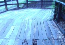 BANDIĆ GRADI FONTANE DOK PROPADA ŠETNJICA UZ POTOK BLIZNEC OPASNA PO ŽIVOT ZA ŠETAČE