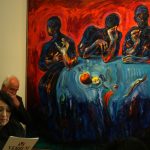 Dijana Iva Sesartić ispred nagrađene slike Vladimira Meglića