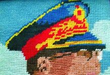 Istog dana kada je maknuta ploča s imenom zločinca Tita otvorena je i izložba njegove netalentirane praunuke!