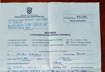 Požeška policija bez sudskog naloga skinula na privatnom posjedu s kuće hrvatsku i HOS-vu zastavu