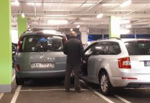 Kaos u Kauflandu: Vozačica se sudarila u Kauflandu sa parkiranim vozilima