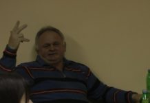 Lički SDSS-ovac u maniri pupovčevih Srba provocirao sa tri prsta!