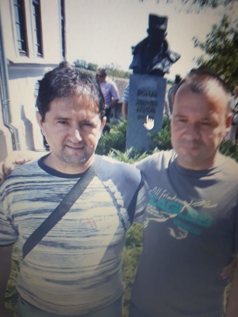 received_2148370865243289