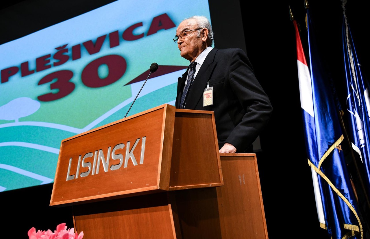 1c373f8efa9ba0f16d57