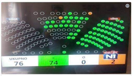 received_377354352819505