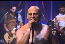 Ovaj srpski kreten pjeva od devedesetih pjesmu ‘MRZIM HAJDUK I TORCIDU’