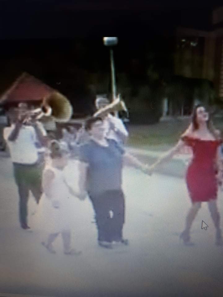 received_1309359105894621