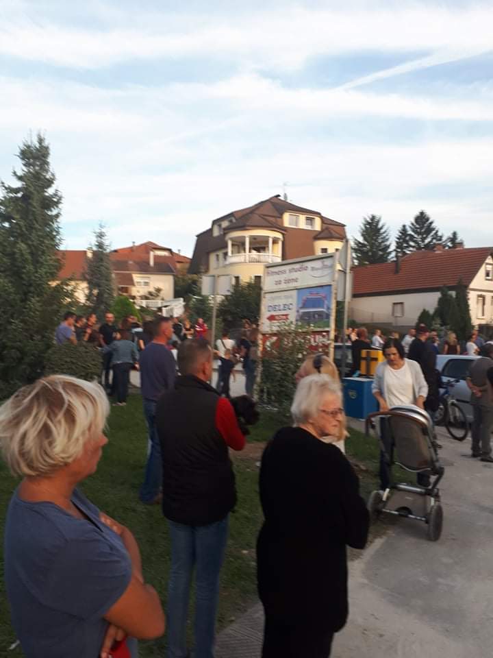 received_384776852218316