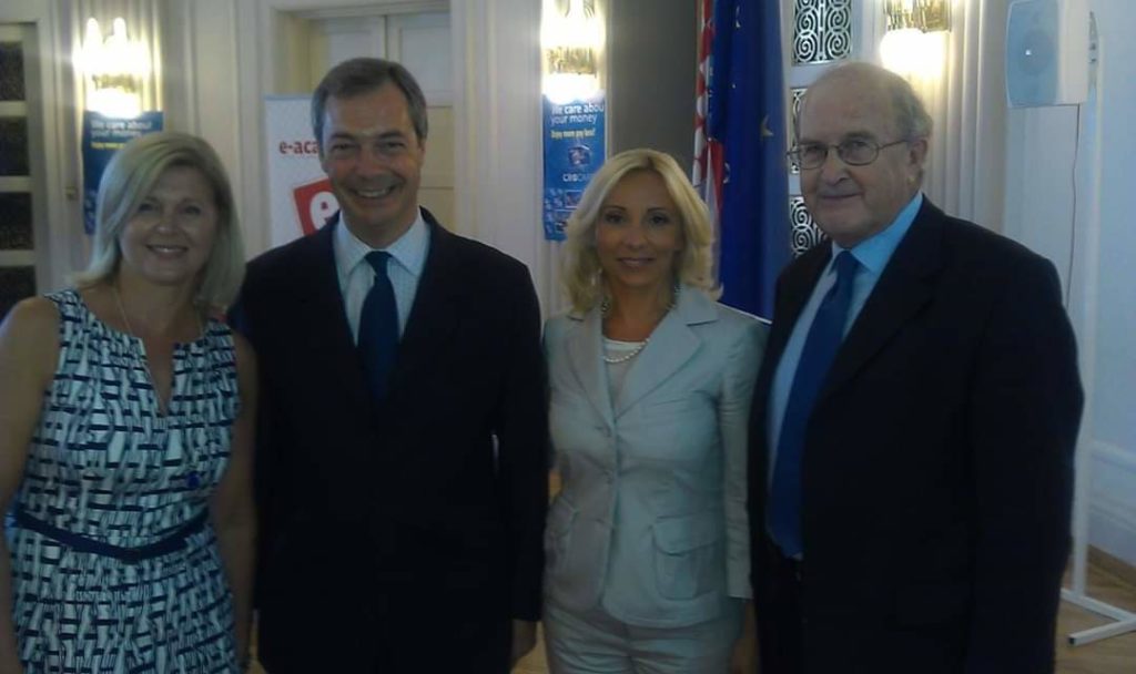 received_1194514547410439