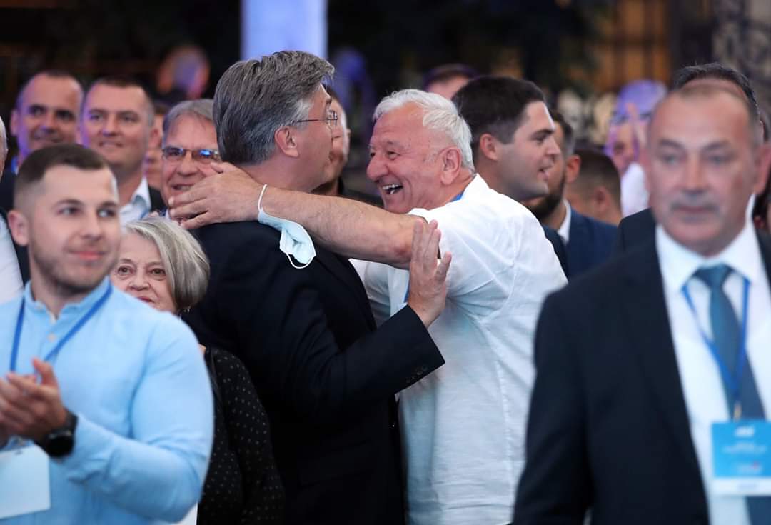 inbound5951389036506553856