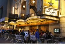 Na Broadway samo sa Ausweisom da ste cijepljeni, cjepivo AstraZeneca se ne prizna kao valjano!