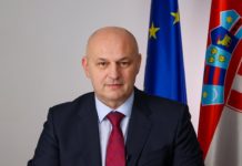 Bidenova potpredsjednica tvrdi da su svi zaraženi cjepljeni! Kolakušić obećao hapšenje Plenkovića i stožeraša