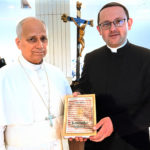 Papa dobio knjigu o prvoj tiskanoj knjizi u Hrvatskoj