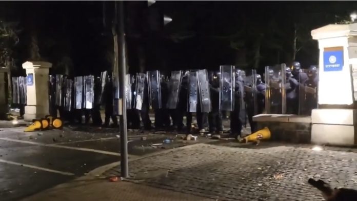 Screenshot_20251127_225402_Gallery