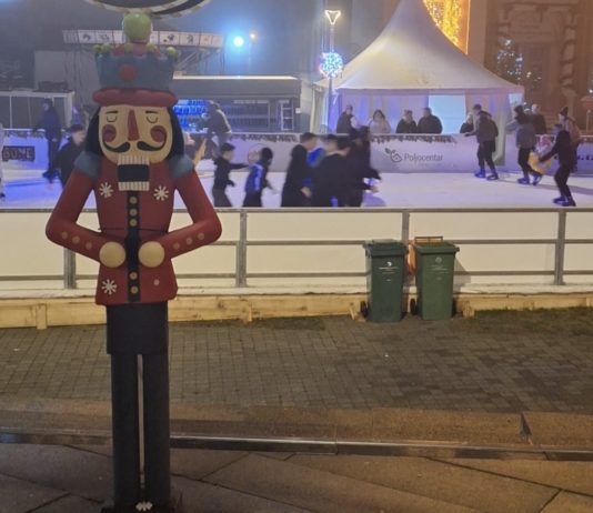 Ukoliko ne primjećujete da su Isusa, Josipa i Mariju zamijenili likovi poput djeda Božičnjaka, sobovi, Orešar onda ste u problemu